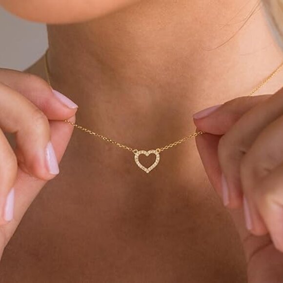 Neiman Marcus Jewelry - Neiman Marcus 14K Gold Plated CZ Heart Choker Necklace